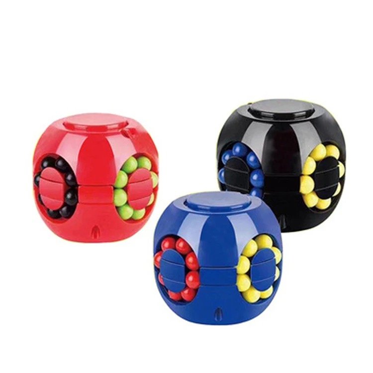 Cubo Mágico Giratorio con Bolitas